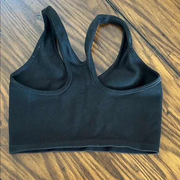 5. Aerie Black Ribbed Sports Bra - Picture 4 of 7